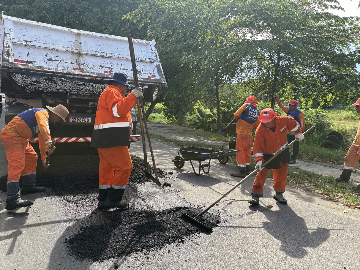 Prefeitura de Manaus reforça manutenção asfáltica e melhora mobilidade na rua Waldomiro Lustoza, no bairro Japiim