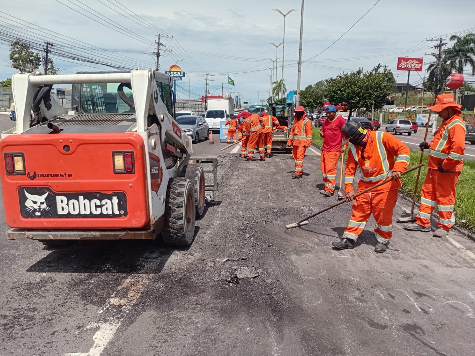 Prefeitura de Manaus intensifica serviços de infraestrutura e avança na recuperação da malha viária na zona Centro-Sul