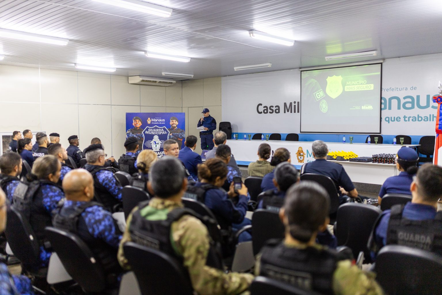 Prefeitura de Manaus inicia curso de Uso Diferenciado da Força e amplia capacitação da Guarda Municipal